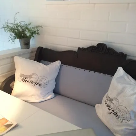 Lovely In By The Sea *